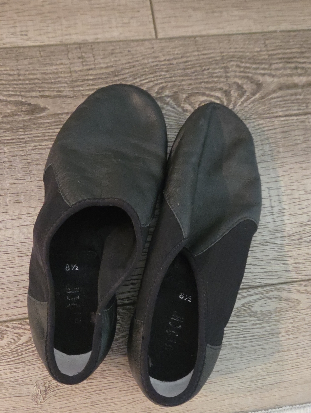 women Jazz shoes Bloch size 8.5.